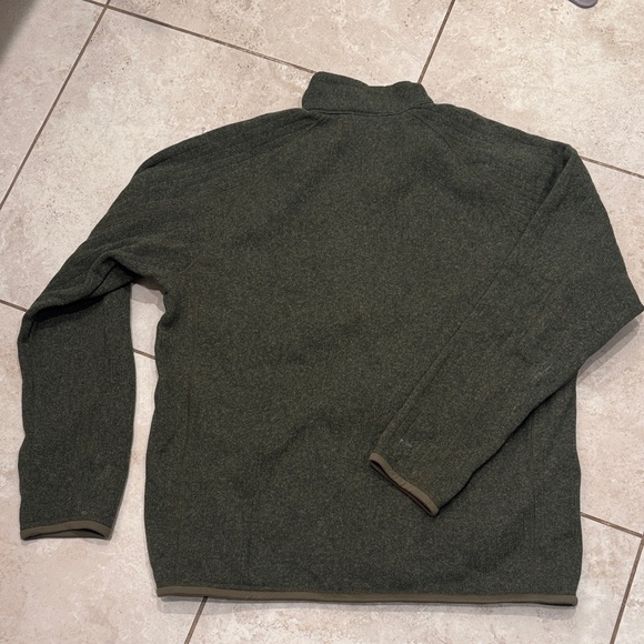 NWOT Patagonia Green Zip Up Sweater - Picture 3 of 4